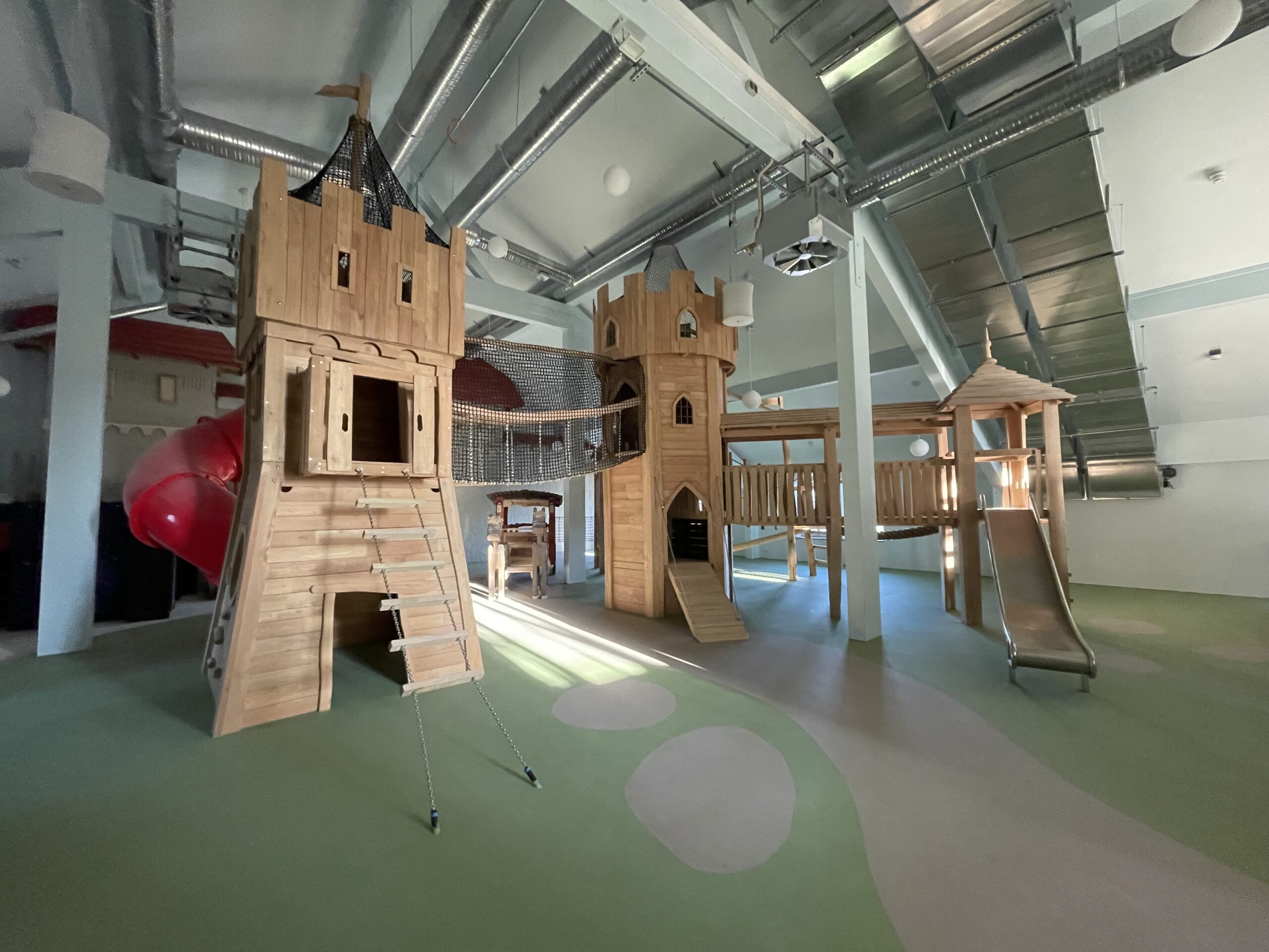 Indoor-Themenspielplatz 'Burg' 2 Indoor-Themenspielplatz 'Burg' – Bild 2